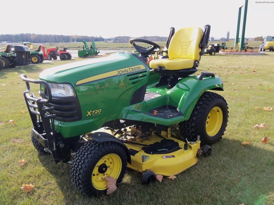 2010 John Deere X720