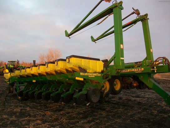 2001 John Deere 1780