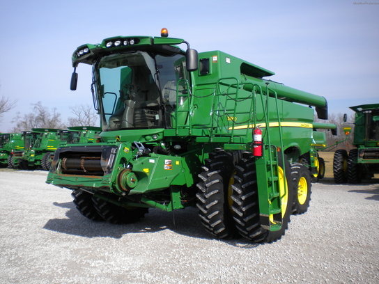 2012 John Deere S660