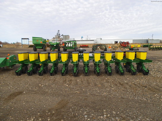 2012 John Deere 1730