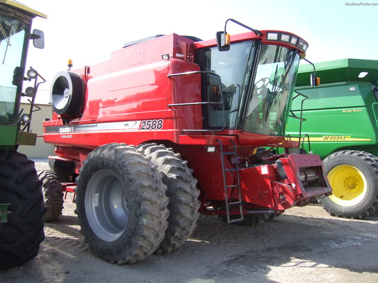 2008 Case IH 2588