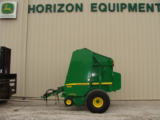 2012 John Deere 568