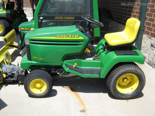 2005 John Deere GX335