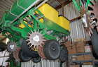 2000 John Deere 1720