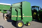 1998 John Deere 566