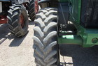 1999 John Deere 7610