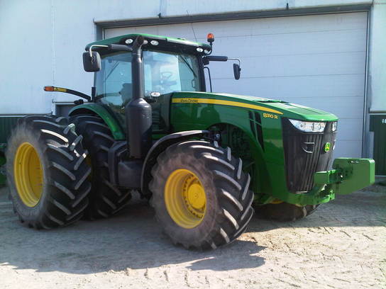 2011 John Deere 8310R