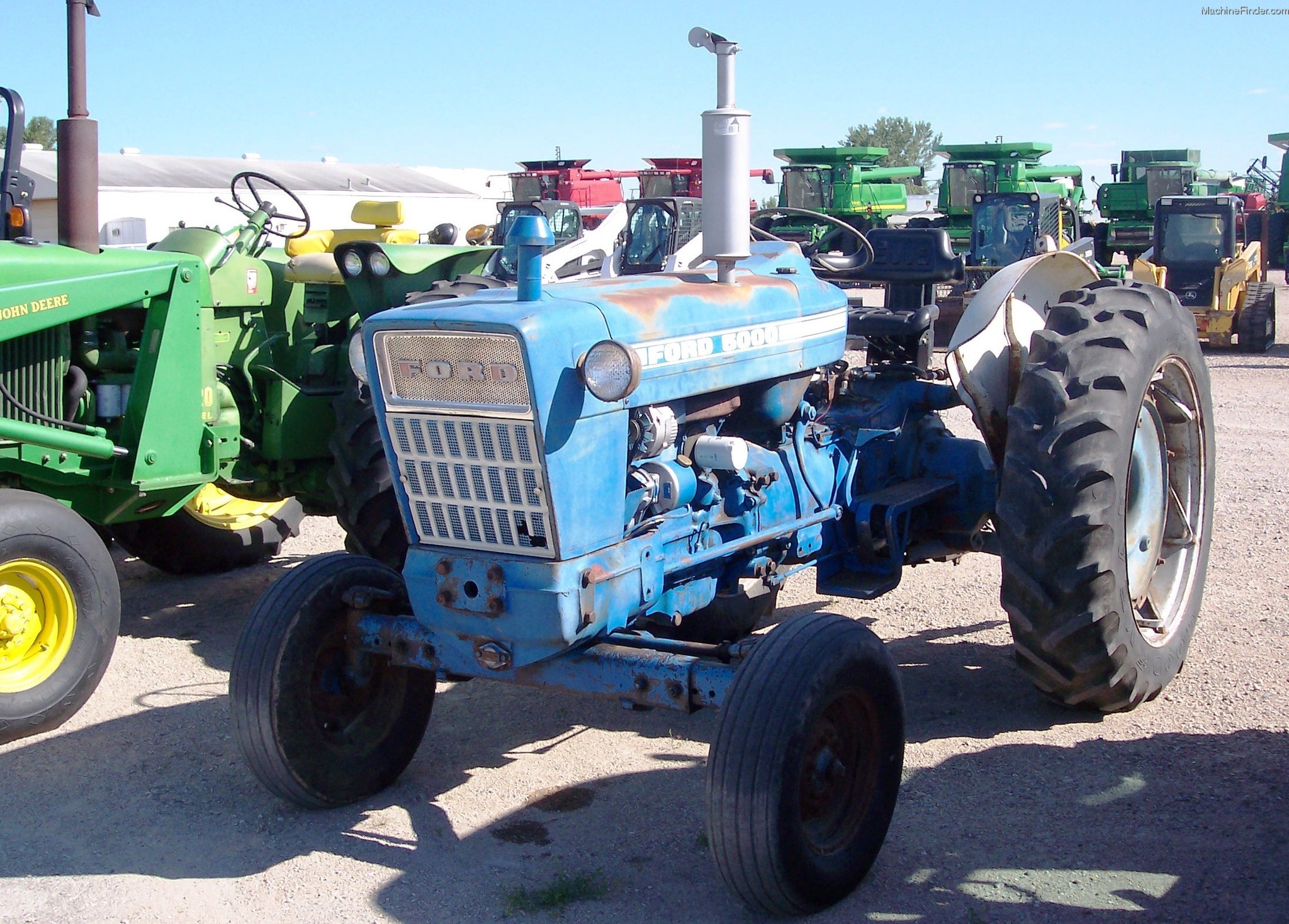 1969 Ford 5000 Tractors Utility (40100hp) John Deere MachineFinder