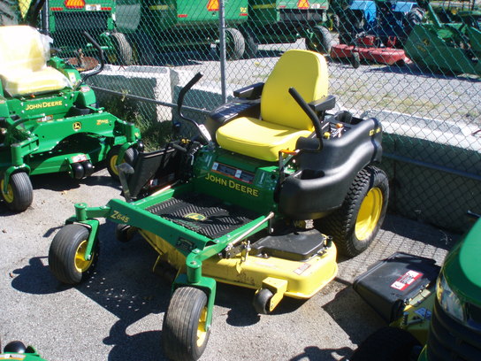2011 John Deere Z645