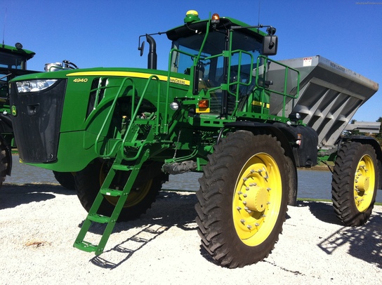 2012 John Deere 4940