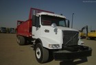 2002 Volvo VHD64B