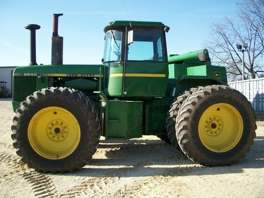 1981 John Deere 8640