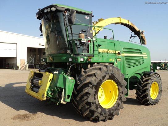 2011 John Deere 7950