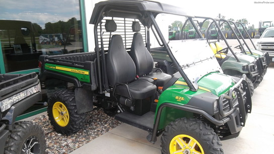 2012 John Deere 825i