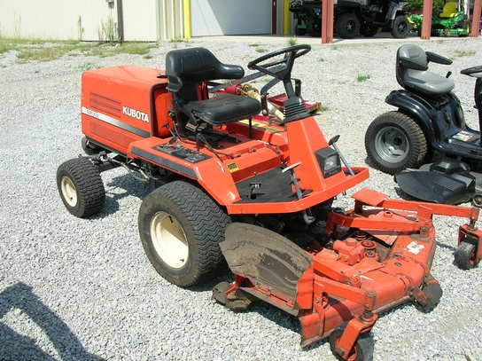  Kubota F2100