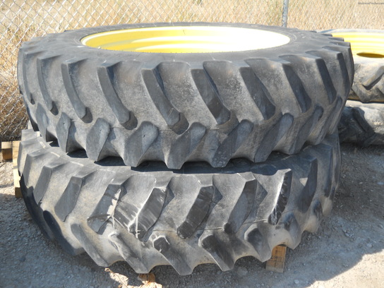 John Deere 18.4X46