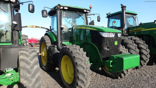 2012 John Deere 7200R