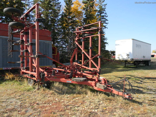  Case IH 35' 5600