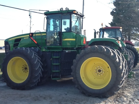 2010 John Deere 9230