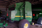 2011 John Deere 568