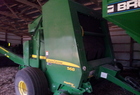 2011 John Deere 568