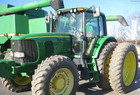 2005 John Deere 7520