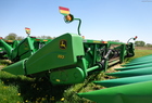 2002 John Deere 893