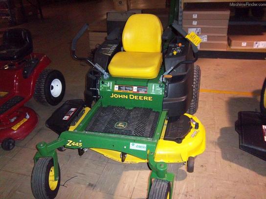 2011 John Deere Z445