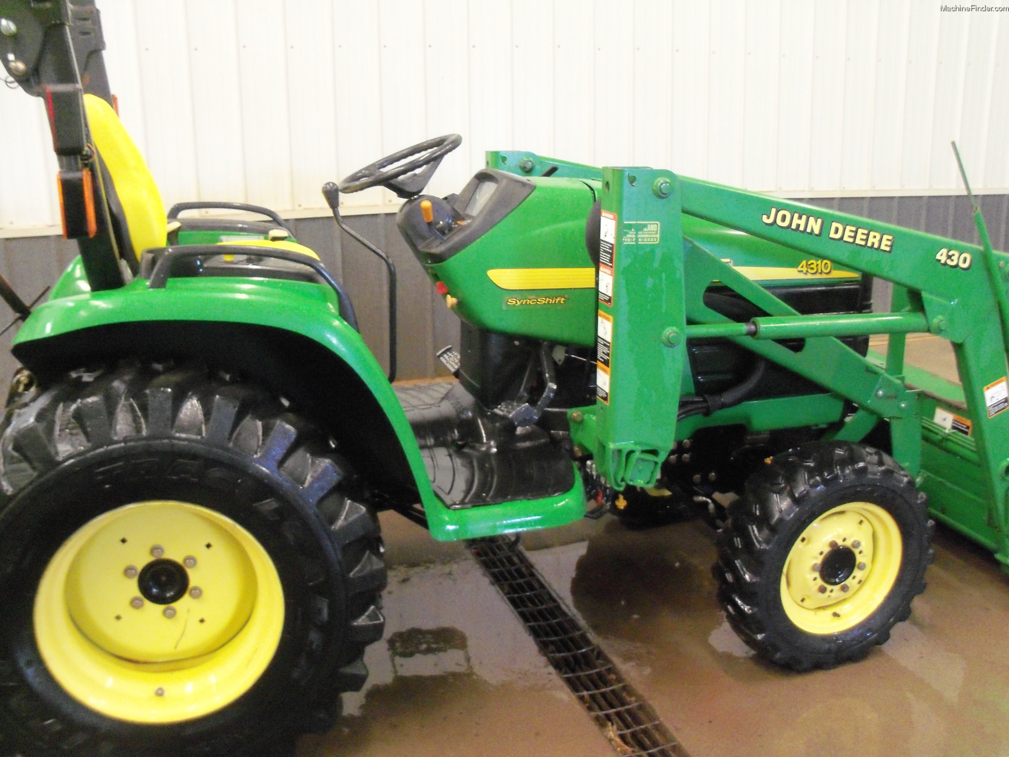 2003 John Deere 4310 Tractors Compact (140hp.) John Deere