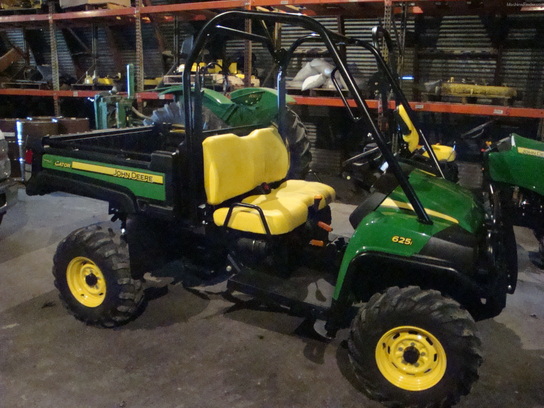  John Deere 625i
