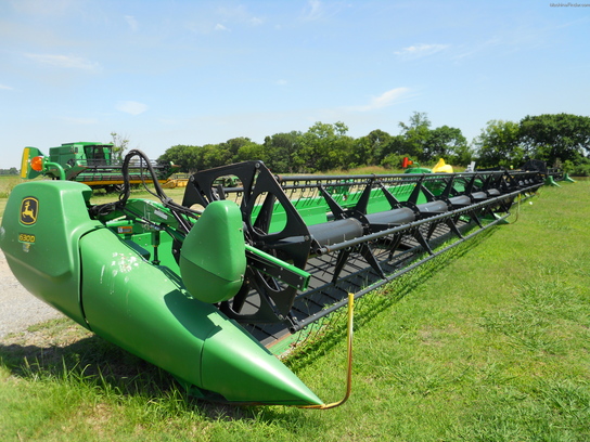 2010 John Deere 630D