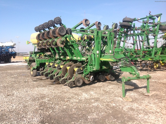 2011 John Deere A01790c740137