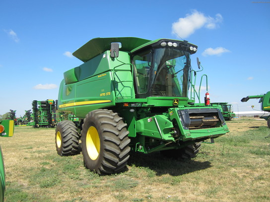 2011 John Deere 9770 STS