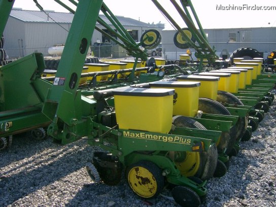 1999 John Deere 1770