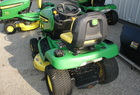 2006 John Deere X300 42