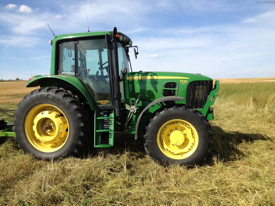2009 John Deere 7230 Prem