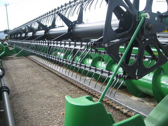 2012 John Deere 635F