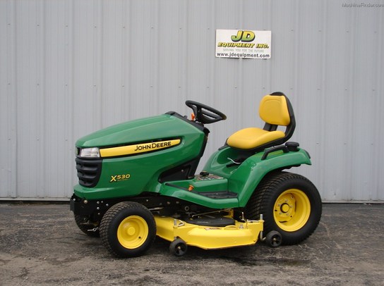 2012 John Deere X530