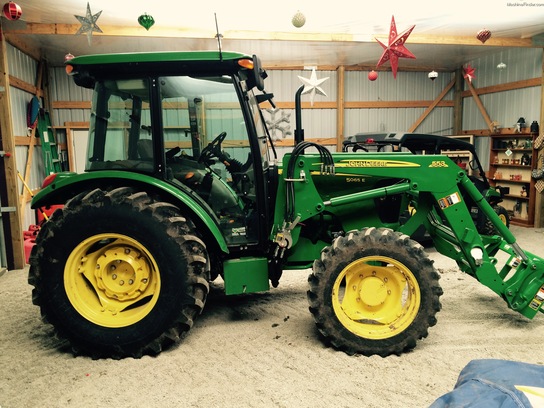 2014 John Deere 5065E Cab