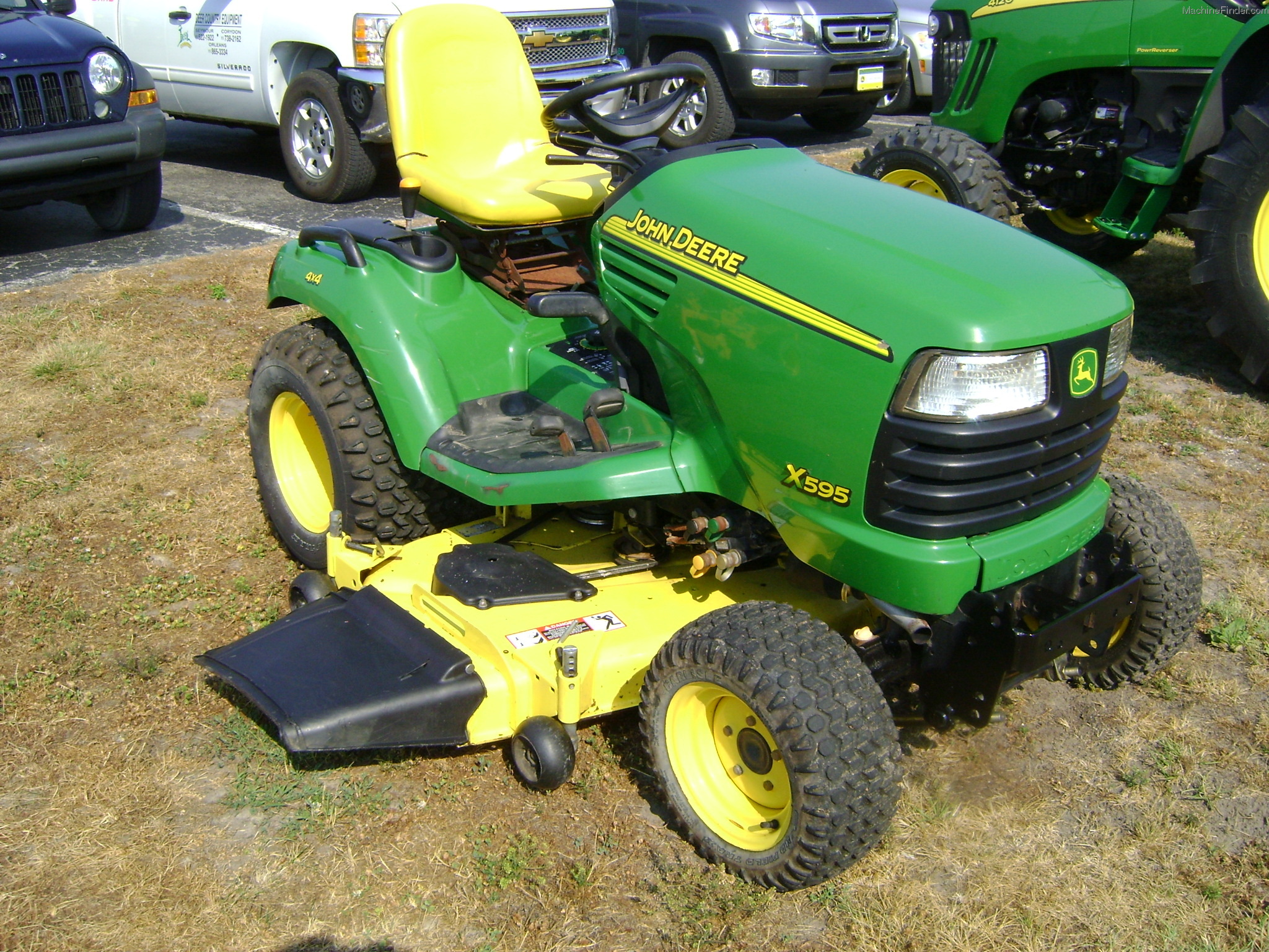 2002 John Deere X595 Lawn & Garden and Commercial Mowing John Deere