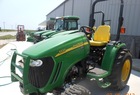 2010 John Deere 3320