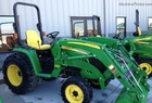 2010 John Deere 3320