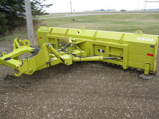  Degelman 6900 DOZER