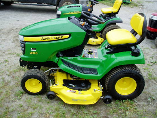 2011 John Deere X320