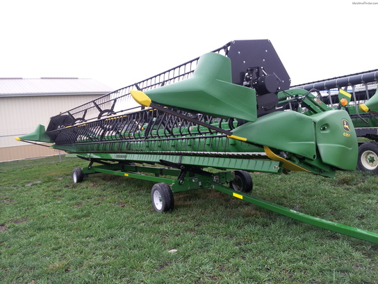 2011 John Deere 635F