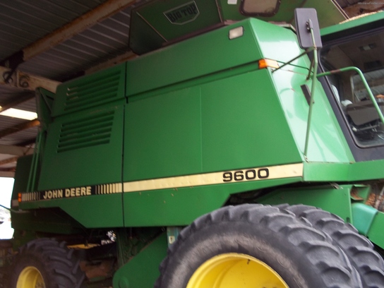 1996 John Deere 9600
