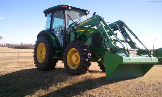 2009 John Deere 5105M