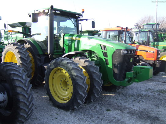 2010 John Deere 8320R