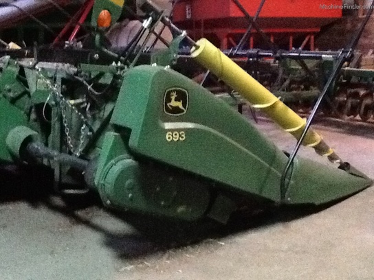 2007 John Deere 693