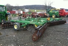 2000 John Deere 637